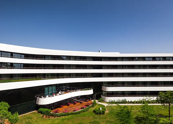 Lone Hotel By Maistra Collection